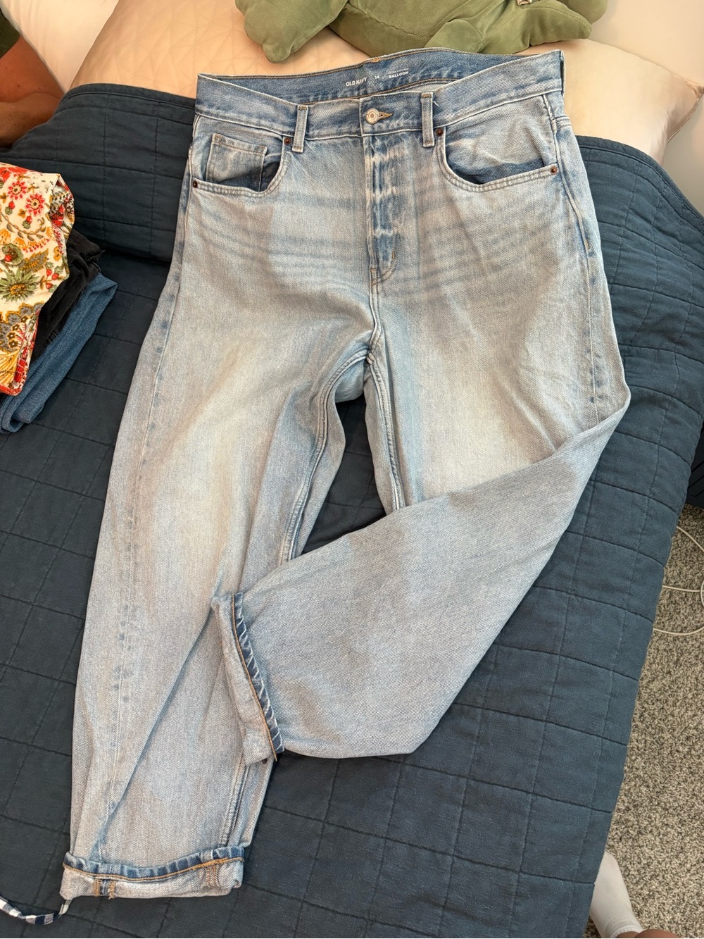 Old Navy high rise Light Wash Women’s Balloon Jeans